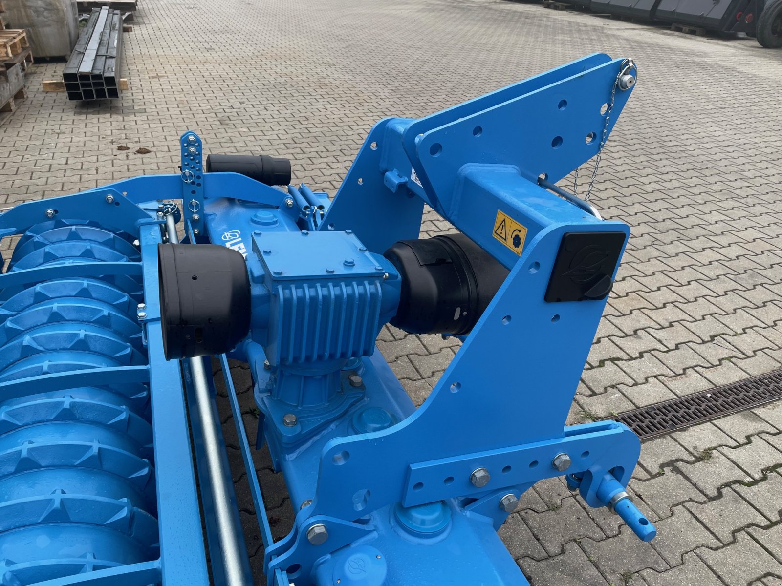 Kreiselegge des Typs Lemken Zirkon 8/300, Neumaschine in Burglengenfeld (Bild 4)