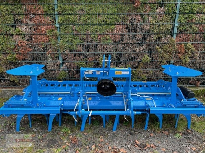 Kreiselegge des Typs Lemken Zirkon 8/300, Neumaschine in Bensheim - Schwanheim (Bild 1)