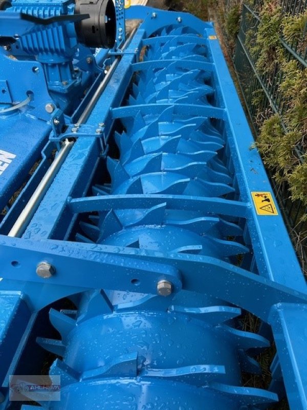 Kreiselegge des Typs Lemken Zirkon 8/300, Neumaschine in Bensheim - Schwanheim (Bild 3)