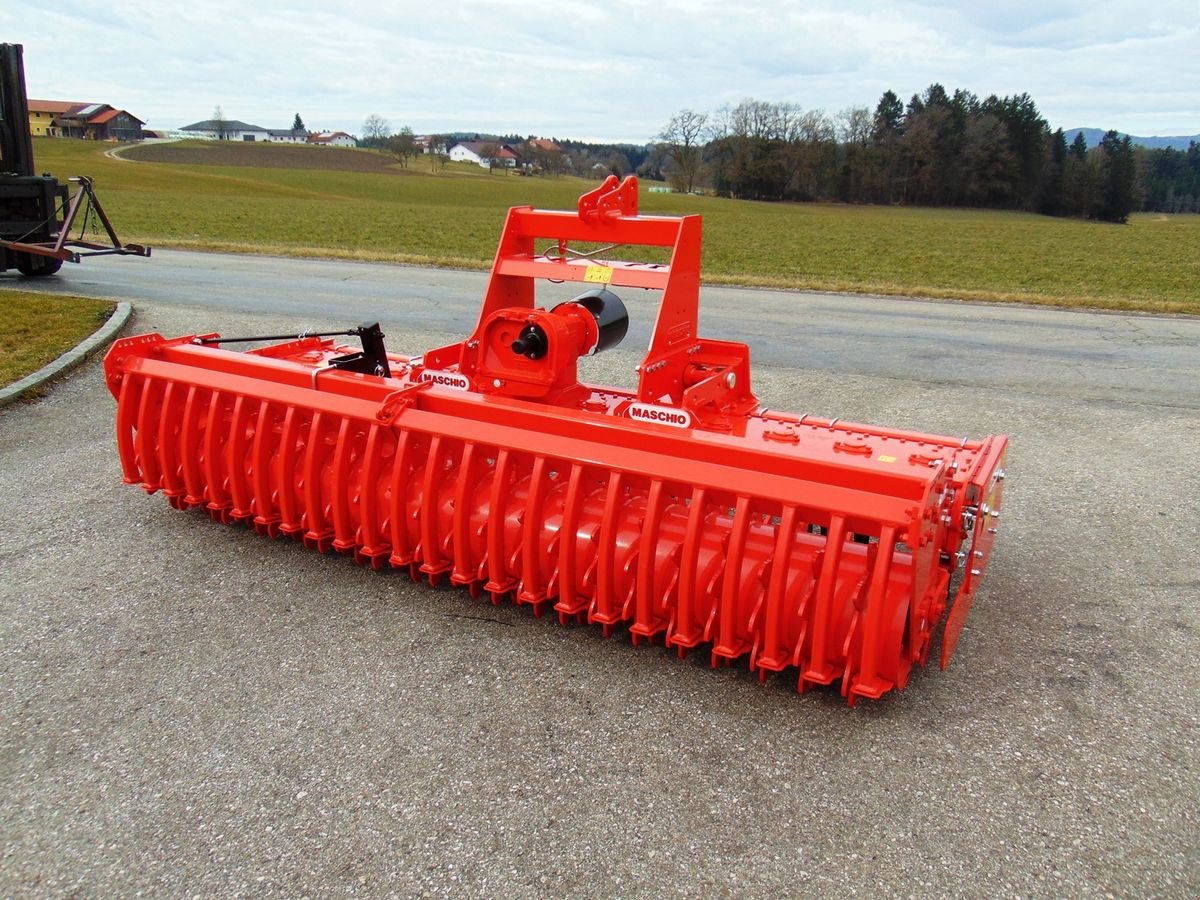 Kreiselegge of the type Maschio DC 3000, Neumaschine in Neukirchen am Walde  (Picture 4)