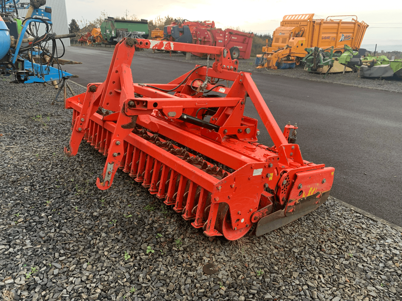 Kreiselegge Türe ait Maschio DM 3000, Gebrauchtmaschine içinde CONDE SUR VIRE (resim 2)