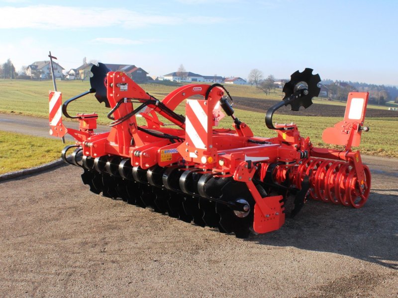 Kreiselegge des Typs Maschio Ufo 300, Neumaschine in Neukirchen am Walde  (Bild 1)