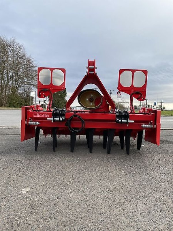 Kreiselegge des Typs Minos Agri Kreiselegge Wein,- und Obstbau M-DRAM-1500-AM mit Packerwalze, Neumaschine in Münstermaifeld (Bild 7)