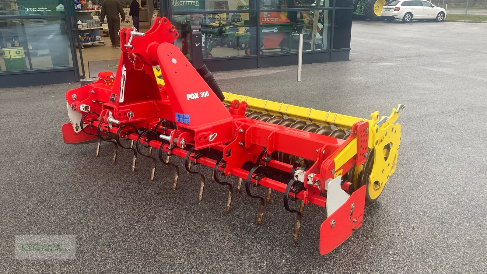 Kreiselegge des Typs Pöttinger Fox 300, Gebrauchtmaschine in Eggendorf (Bild 1)