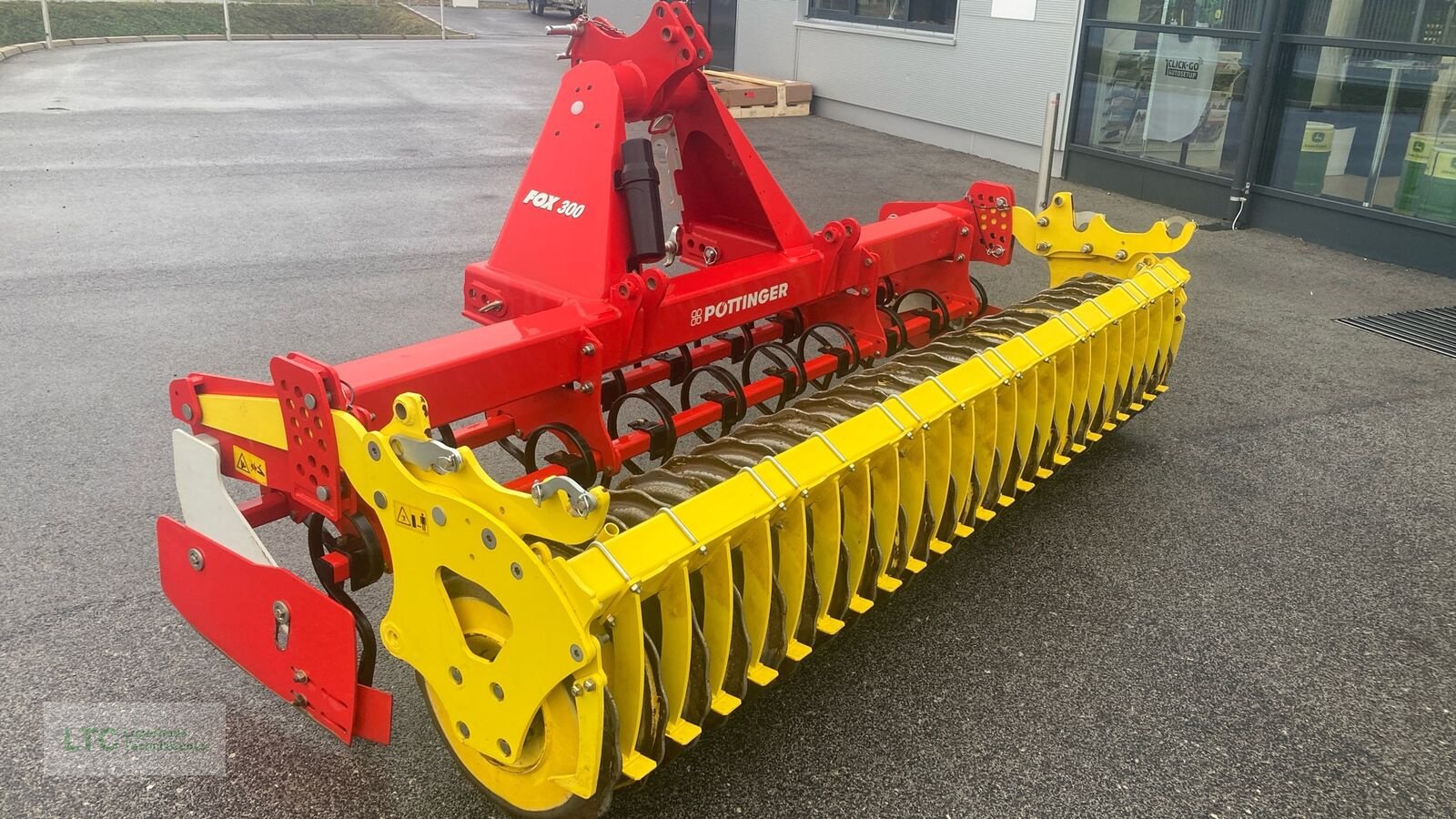 Kreiselegge des Typs Pöttinger Fox 300, Gebrauchtmaschine in Eggendorf (Bild 4)