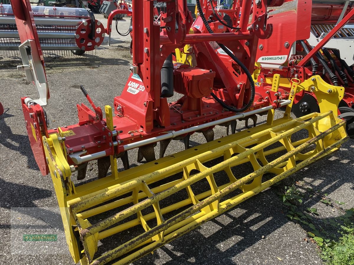 Kreiselegge Türe ait Pöttinger Kreiselegge Lion 253 Classic, Vorführmaschine içinde Wartberg (resim 4)