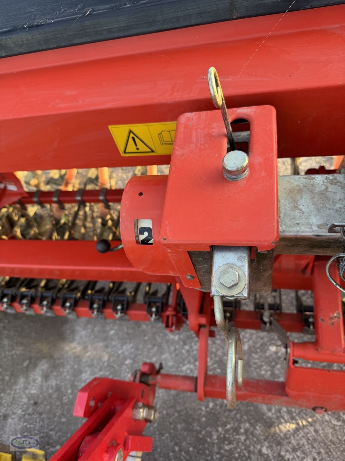 Kreiselegge des Typs Pöttinger Lion  300, Gebrauchtmaschine in Münzkirchen (Bild 14)