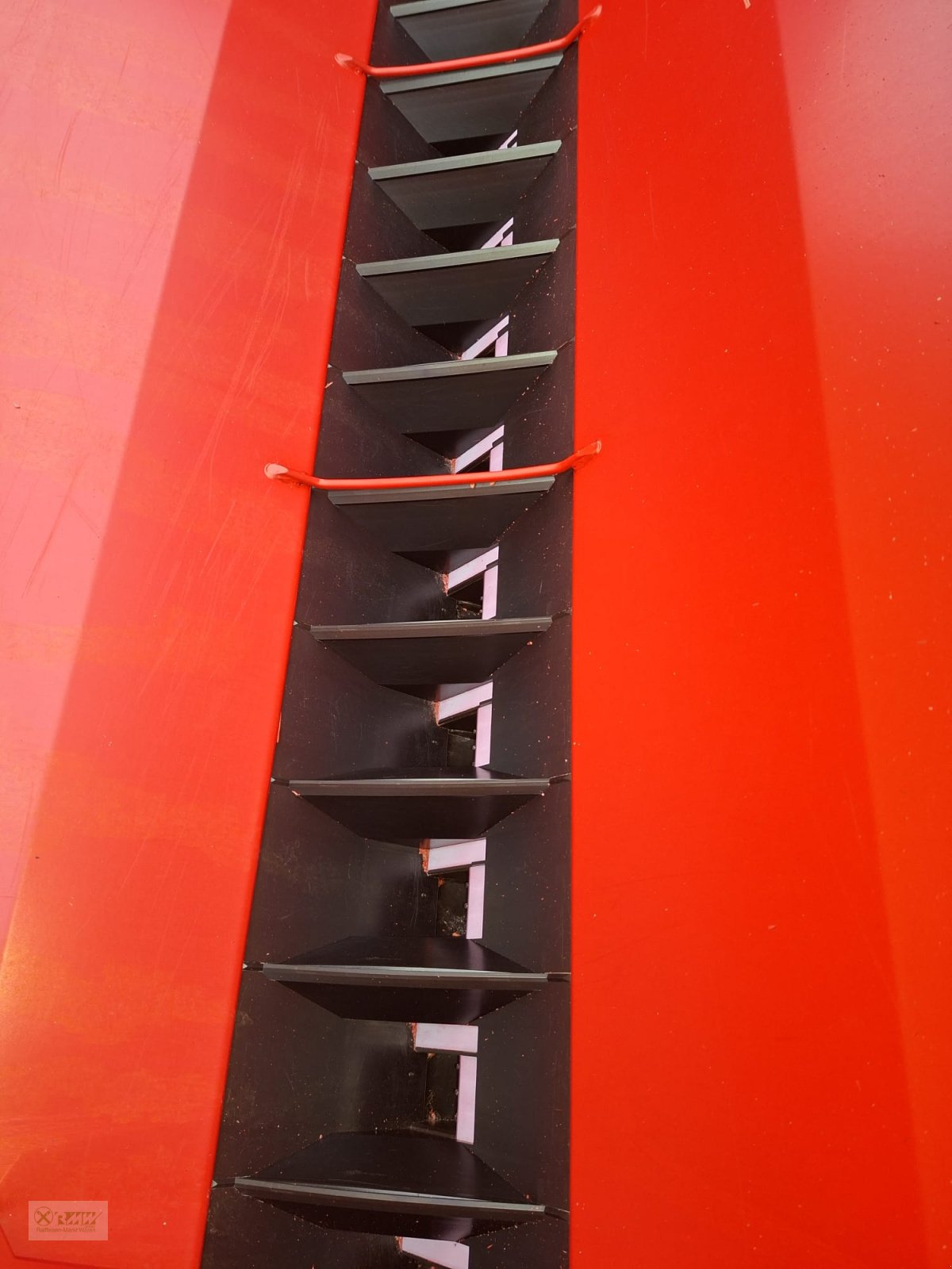 Kreiselegge of the type Pöttinger Lion 3001, Gebrauchtmaschine in Erbendorf (Picture 15)