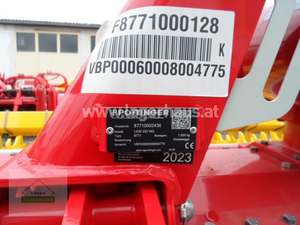 Kreiselegge des Typs Pöttinger LION 303, Neumaschine in Ottensheim (Bild 10)