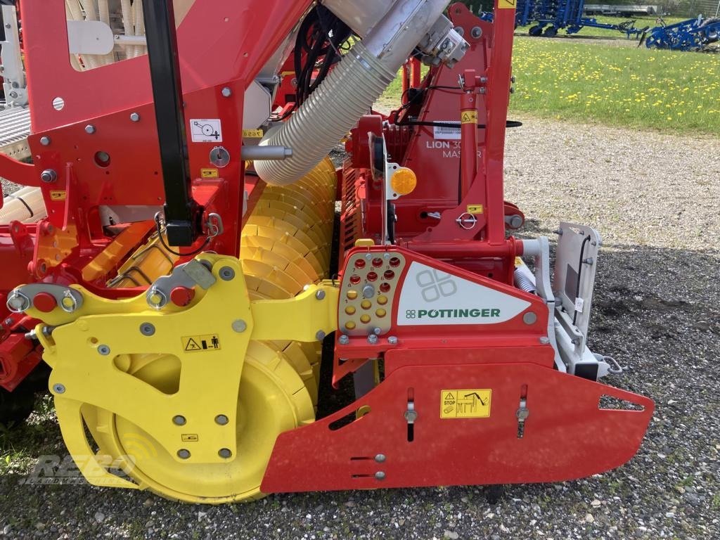 Kreiselegge des Typs Pöttinger LION 3030 MASTER, Neumaschine in Sörup (Bild 4)
