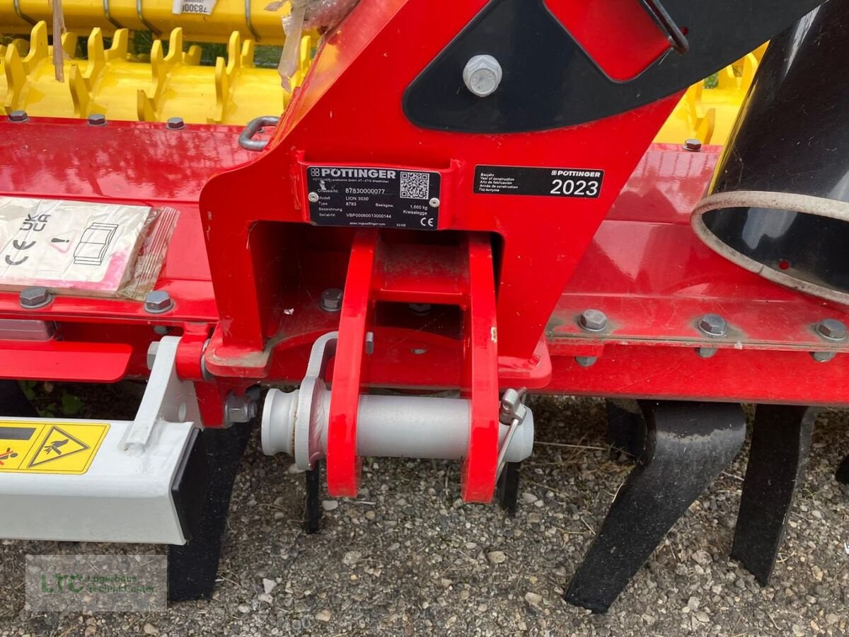 Kreiselegge des Typs Pöttinger Lion 3030, Neumaschine in Herzogenburg (Bild 8)