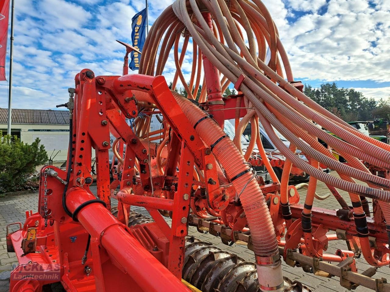 Kreiselegge des Typs Pöttinger Lion 400, Gebrauchtmaschine in Schirradorf (Bild 5)