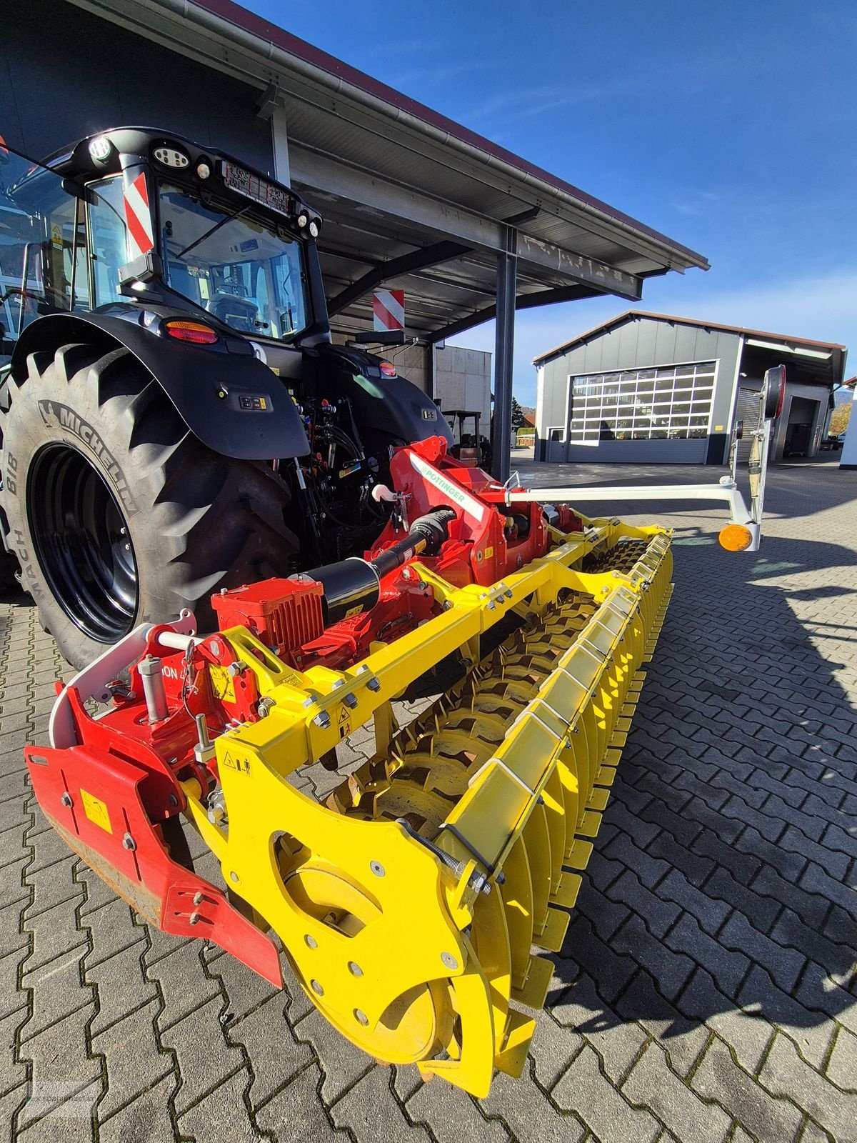 Kreiselegge of the type Pöttinger Pöttinger Kreiselegge Lion 403 C, Gebrauchtmaschine in Auerbach (Picture 2)