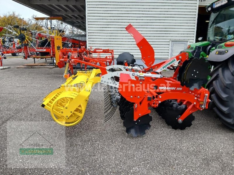 Kreiselegge des Typs Pöttinger TERRADISC 3001, Neumaschine in Aschbach (Bild 1)