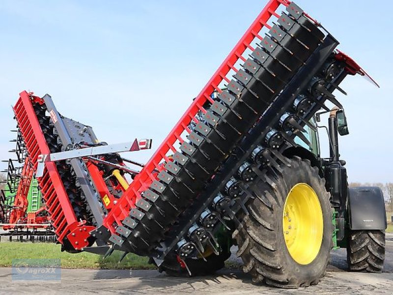 Kreiselegge typu Quivogne MEKFOLD 240-600 Hydro Plus, Hydr. Tiefenverstellung, hydr. Planierschienenverstellung, Walterscheid Gelenkwelle mit Nockenschaltkupplung, 550mm Zahnpackerwalze--, Neumaschine w Ennigerloh (Zdjęcie 1)