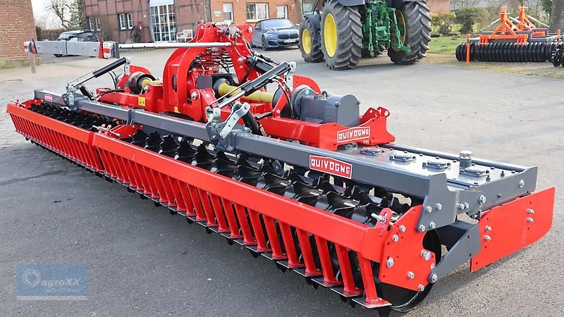 Kreiselegge of the type Quivogne MEKFOLD 240-600 Hydro Plus, Hydr. Tiefenverstellung, hydr. Planierschienenverstellung, Walterscheid Gelenkwelle mit Nockenschaltkupplung, 550mm Zahnpackerwalze--, Neumaschine in Ennigerloh (Picture 3)
