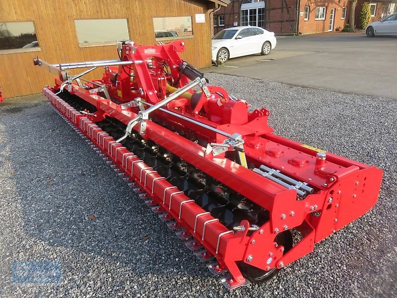 Kreiselegge des Typs Quivogne MEKFOLD 260-600, Walterscheid Gelenkwelle mit Nockenschaltkupplung, 500mm Zahnpackerwalze, Neumaschine in Ennigerloh (Bild 24)