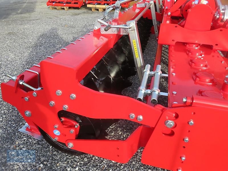 Kreiselegge des Typs Quivogne MEKFOLD 260-600, Walterscheid Gelenkwelle mit Nockenschaltkupplung, 500mm Zahnpackerwalze, Neumaschine in Ennigerloh (Bild 15)