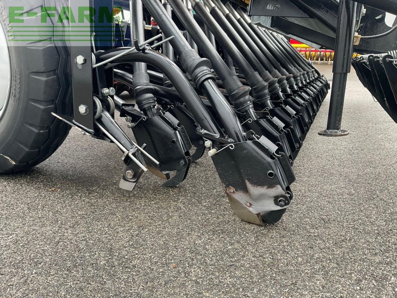 Kreiselegge des Typs Regent Orbit- M 3000 und Vitasem 300 Drillmaschine, Gebrauchtmaschine in REDLHAM (Bild 21)