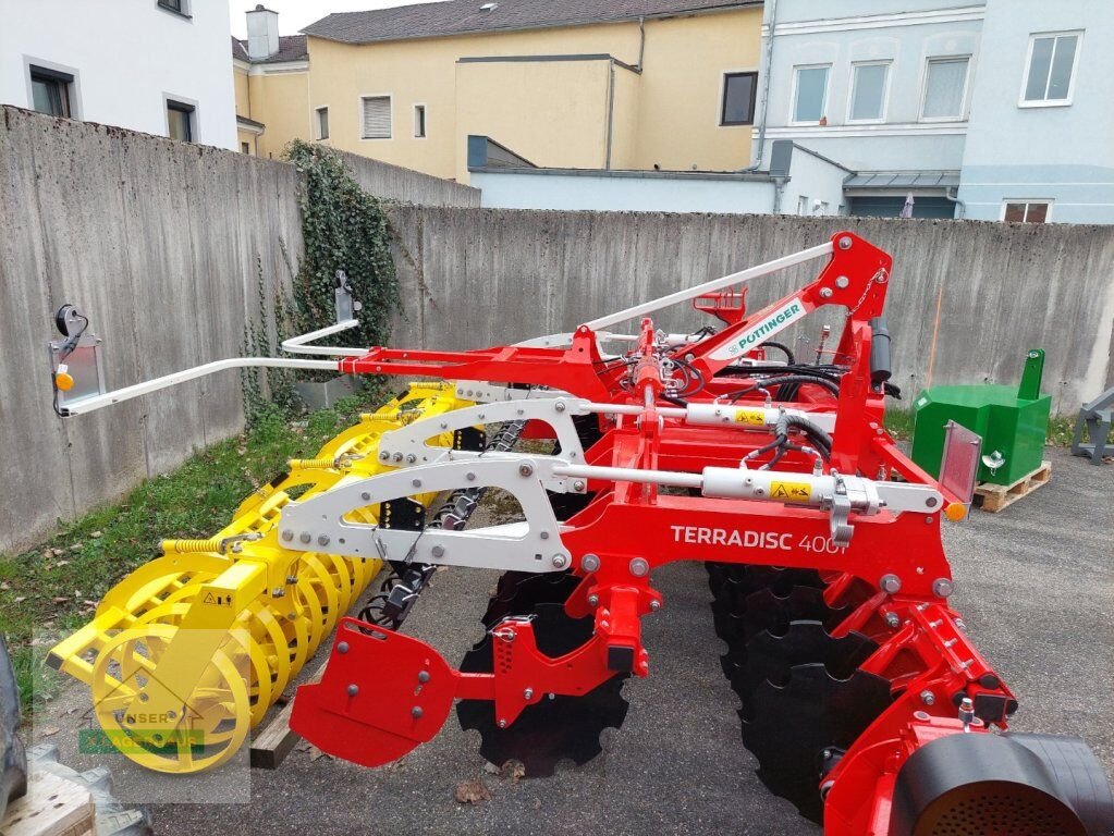 Kreiselegge Türe ait Sonstige PÖTTINGER TERRADISC Kurzscheibenegge 4001 K, Neumaschine içinde Aschbach (resim 4)