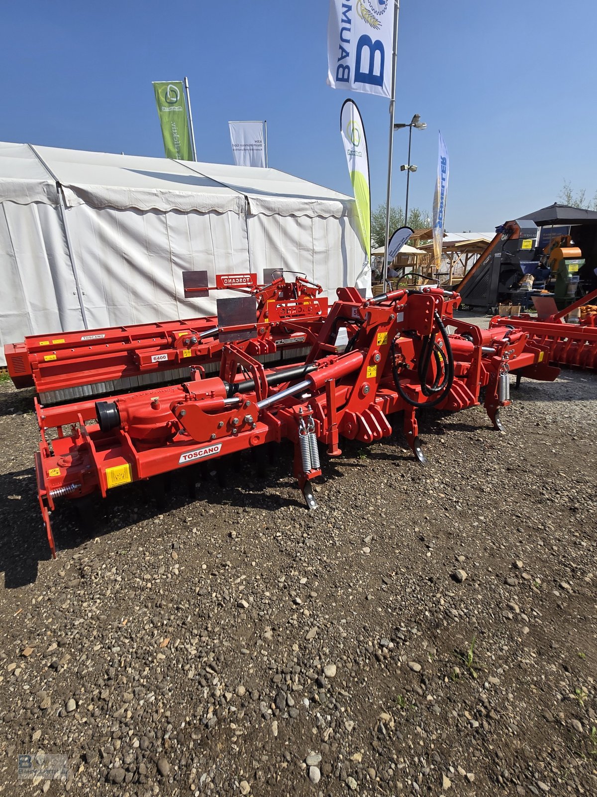 Kreiselegge of the type TOSCANO Kreiselegge DFKT-01 5000 mit Krumenpackerwalze hydr. klappbare, Neumaschine in Frontenhausen (Picture 3)