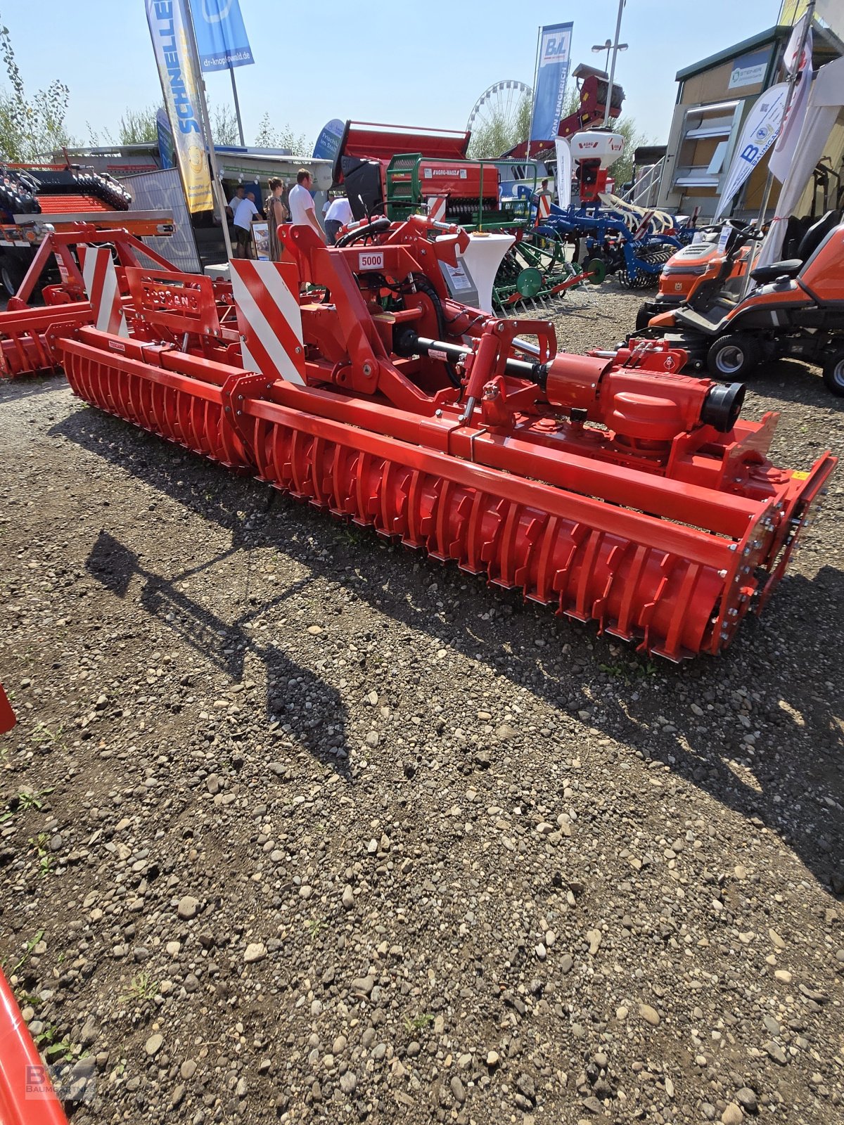 Kreiselegge of the type TOSCANO Kreiselegge DFKT-01 5000 mit Krumenpackerwalze hydr. klappbare, Neumaschine in Frontenhausen (Picture 4)