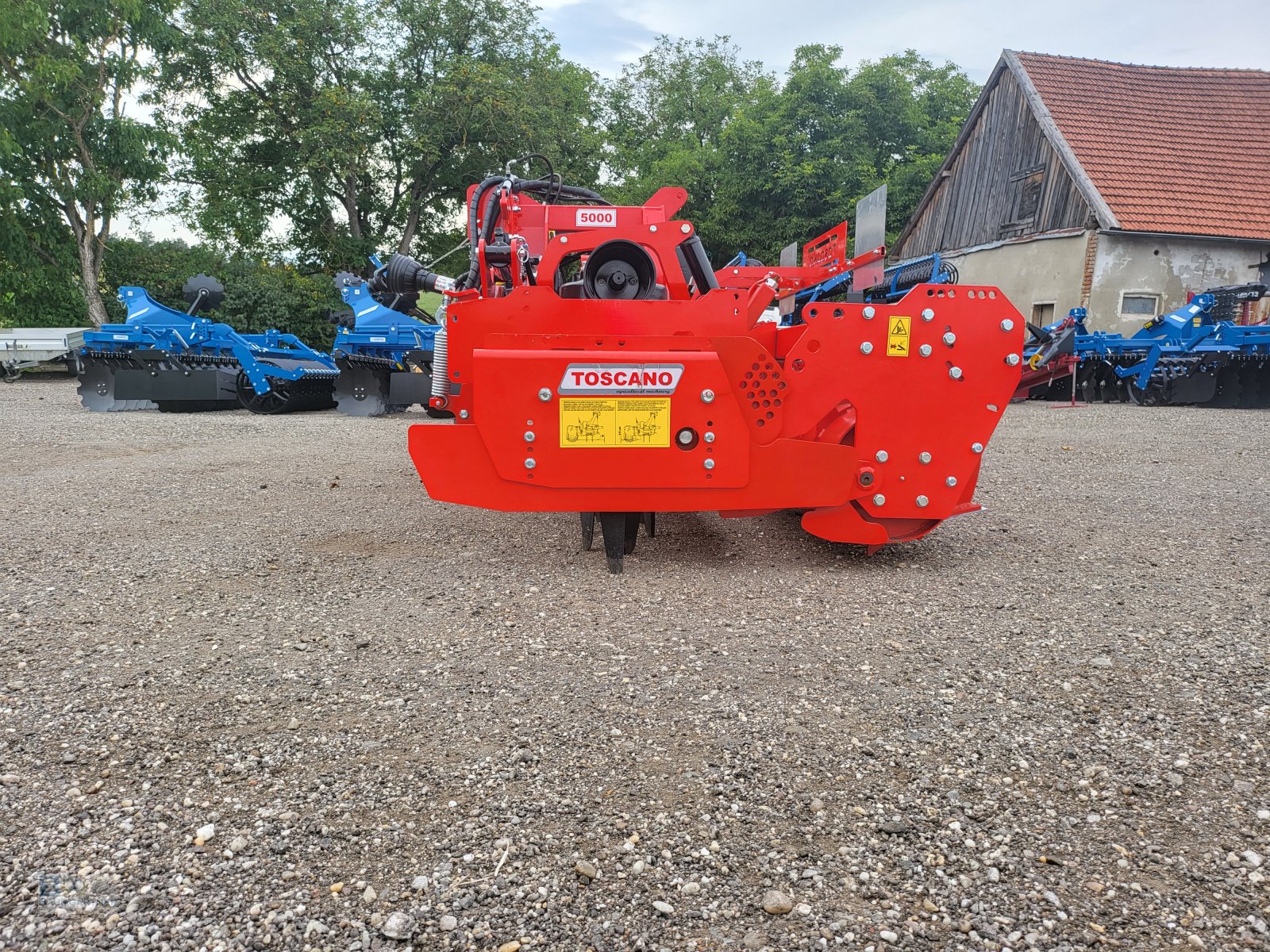 Kreiselegge of the type TOSCANO Kreiselegge DFKT-01 5000 mit Krumenpackerwalze hydr. klappbare, Neumaschine in Frontenhausen (Picture 10)