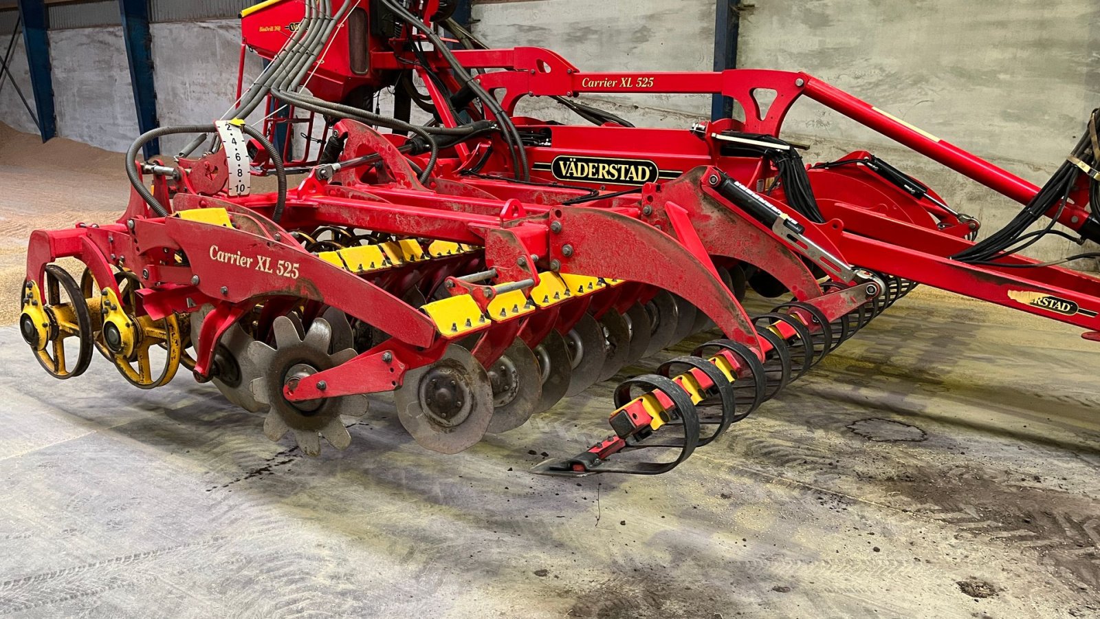 Kreiselegge del tipo Väderstad Carrier CRXL 525 + BDA 360 Seed Drill, Gebrauchtmaschine In Borre (Immagine 3)