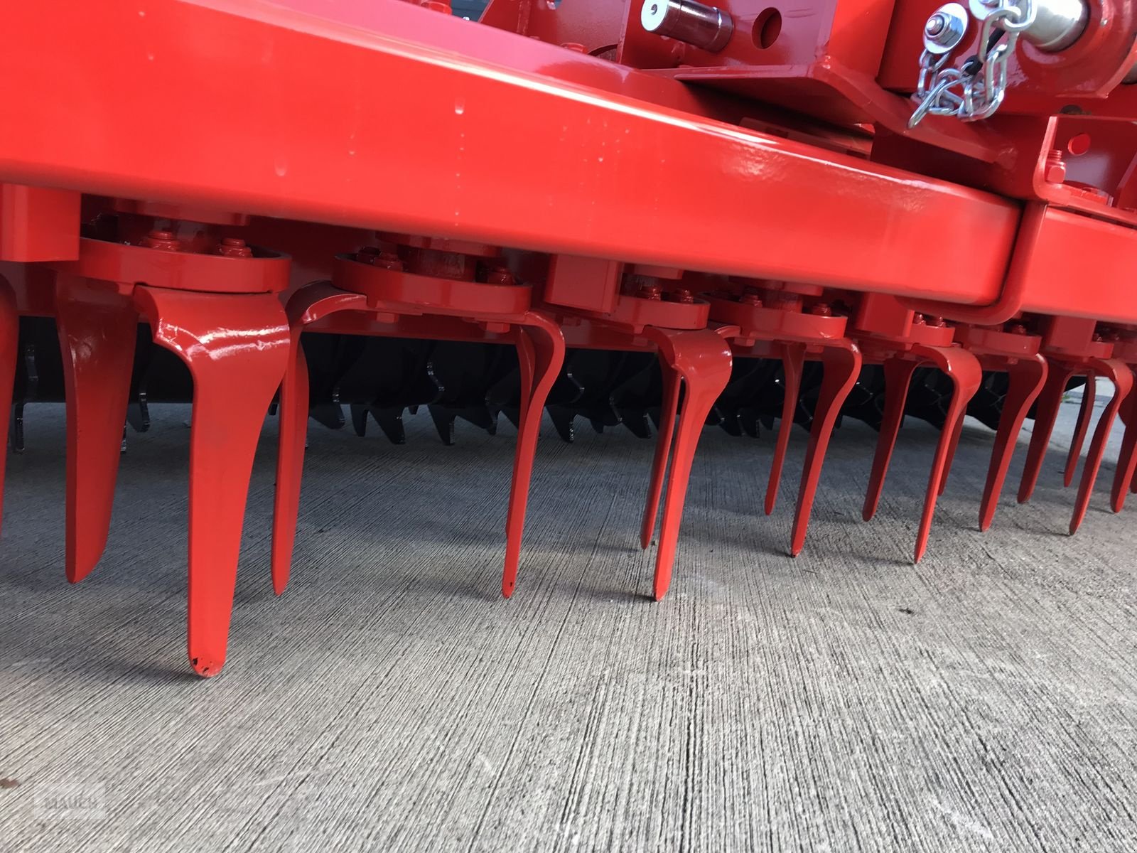 Kreiselegge des Typs Vigolo EN - S 300 mit Packerwalze, Neumaschine in Burgkirchen (Bild 11)