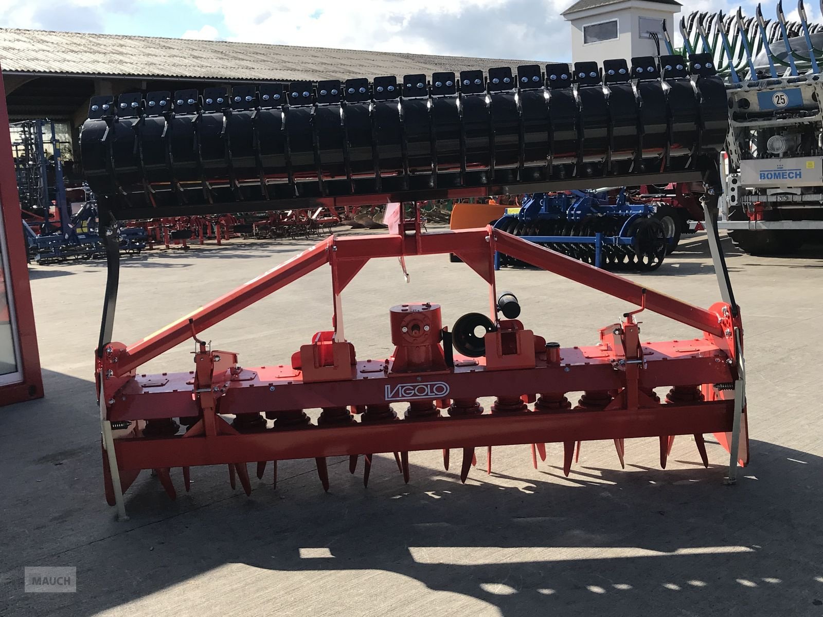 Kreiselegge des Typs Vigolo VX 300 mit Packerwalze, Neumaschine in Burgkirchen (Bild 7)