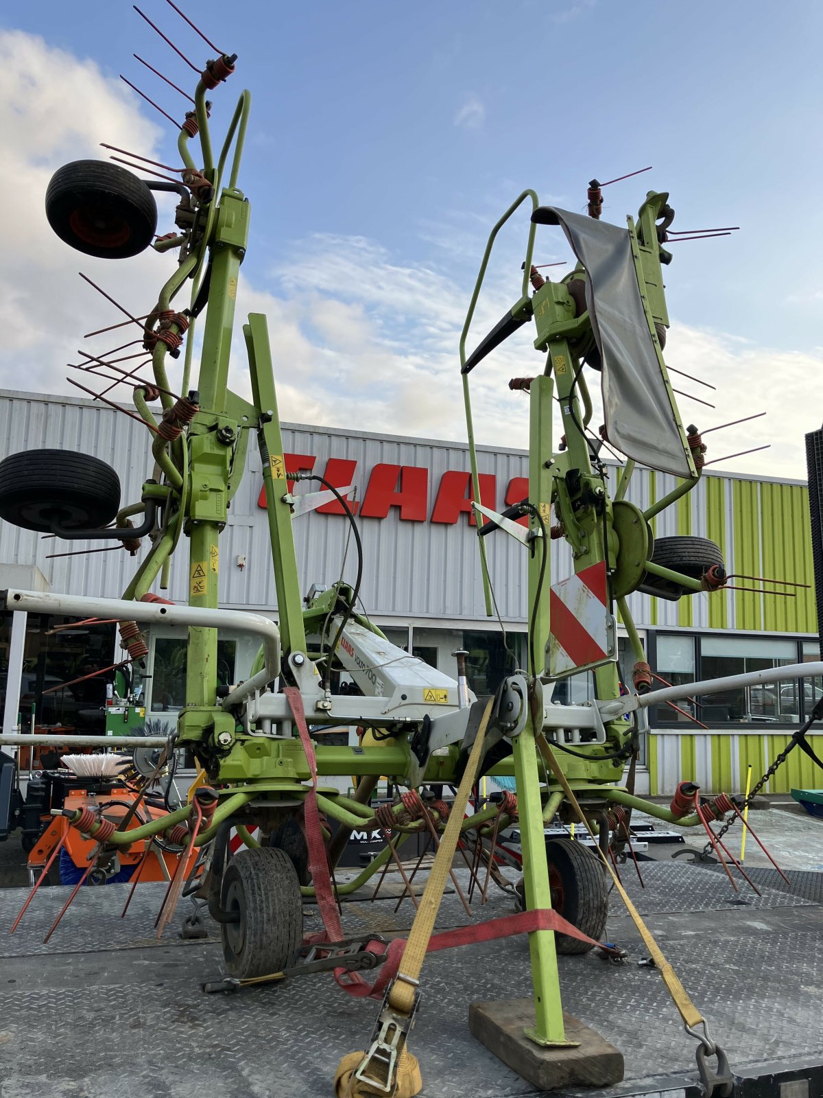 Kreiselheuer typu CLAAS FANEUSE VOLTO 700, Gebrauchtmaschine v BLENDECQUES (Obrázek 4)