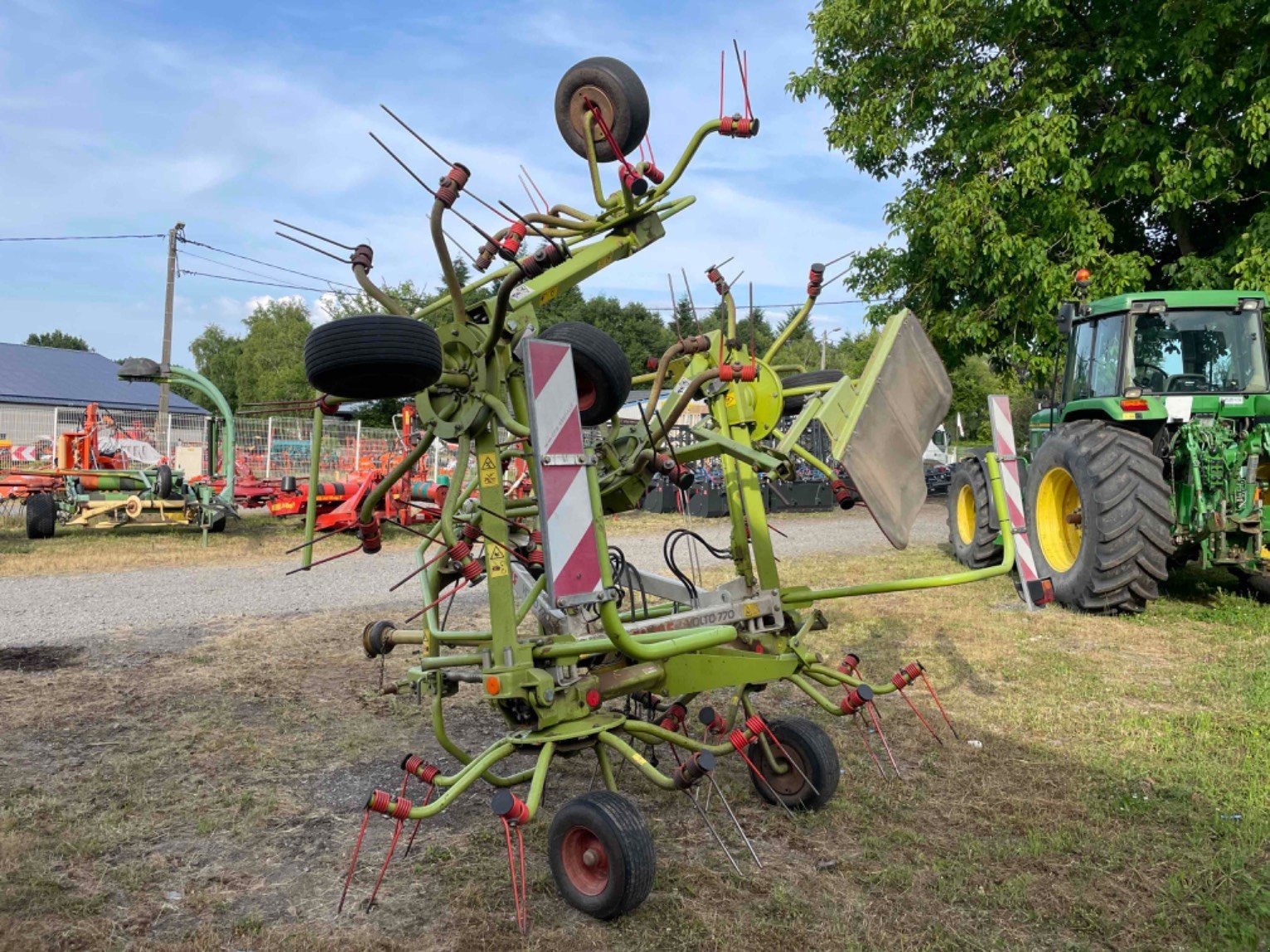 Kreiselheuer typu CLAAS Faneuse Volto 770 Claas, Gebrauchtmaschine v LA SOUTERRAINE (Obrázek 4)