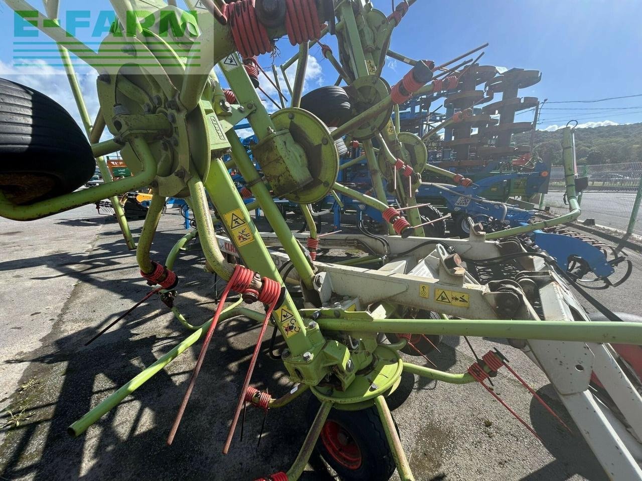 Kreiselheuer del tipo CLAAS faneuse volto 870t, Gebrauchtmaschine en BLENDECQUES (Imagen 12)