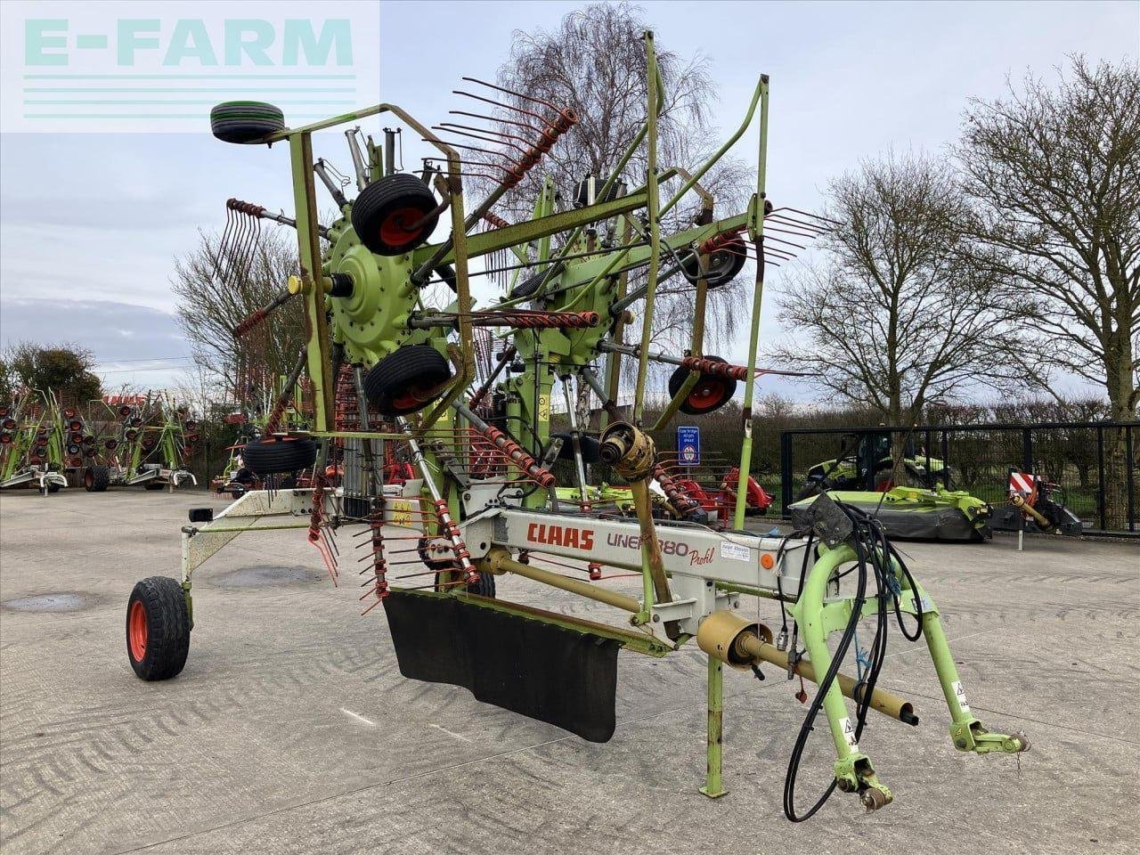 Kreiselheuer типа CLAAS LINER 880 PROFIL, Gebrauchtmaschine в SUFFOLK (Фотография 2)