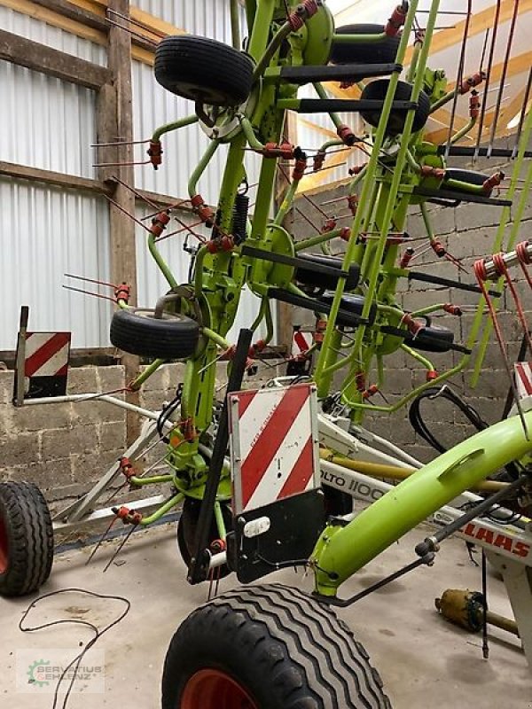 Kreiselheuer des Typs CLAAS VOLTO 1100 T auf Fahrwerk, Gebrauchtmaschine in Rittersdorf (Bild 1)