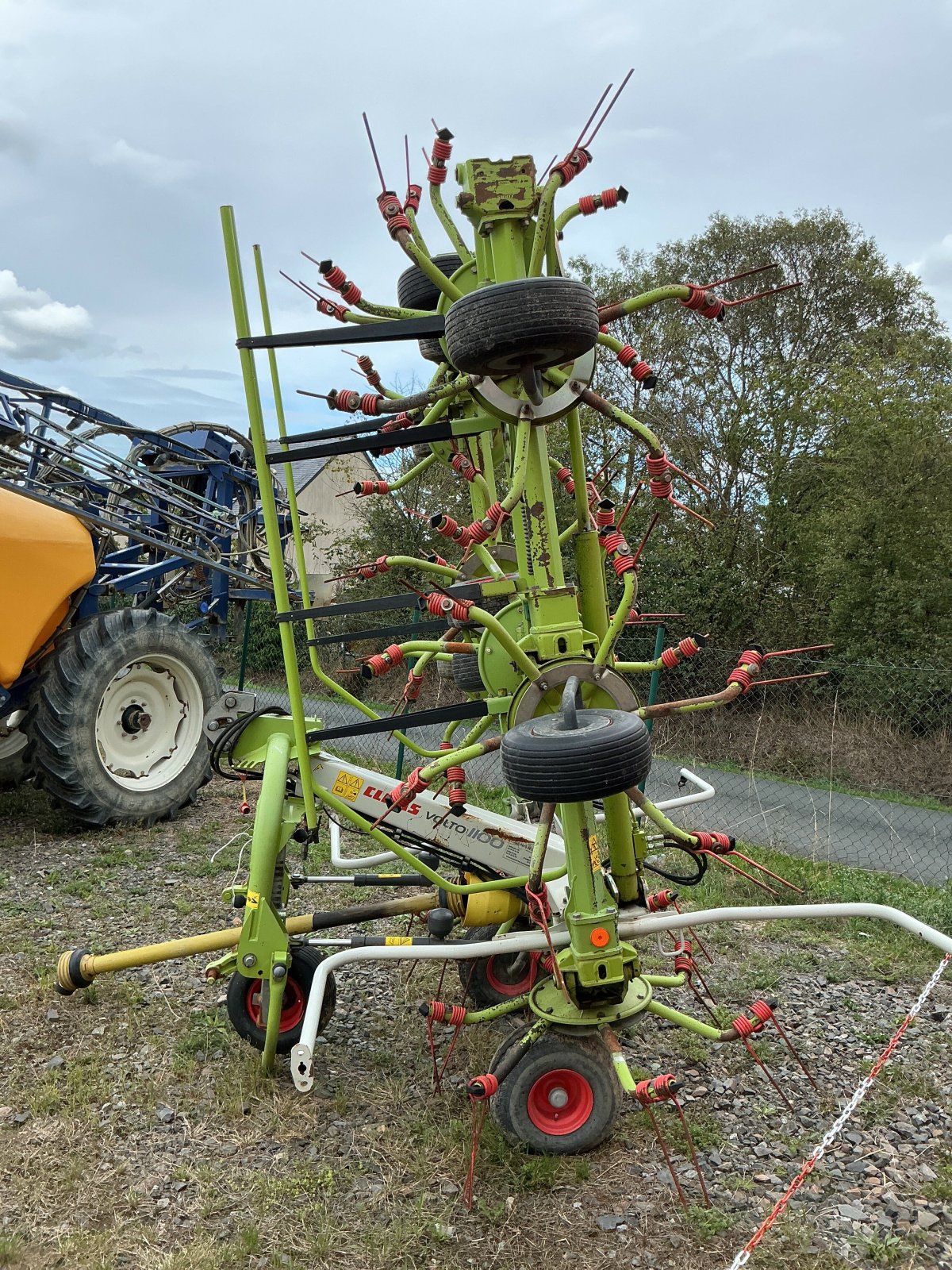 Kreiselheuer typu CLAAS VOLTO 1100, Gebrauchtmaschine v ST CLEMENT DE LA PLACE (Obrázek 5)