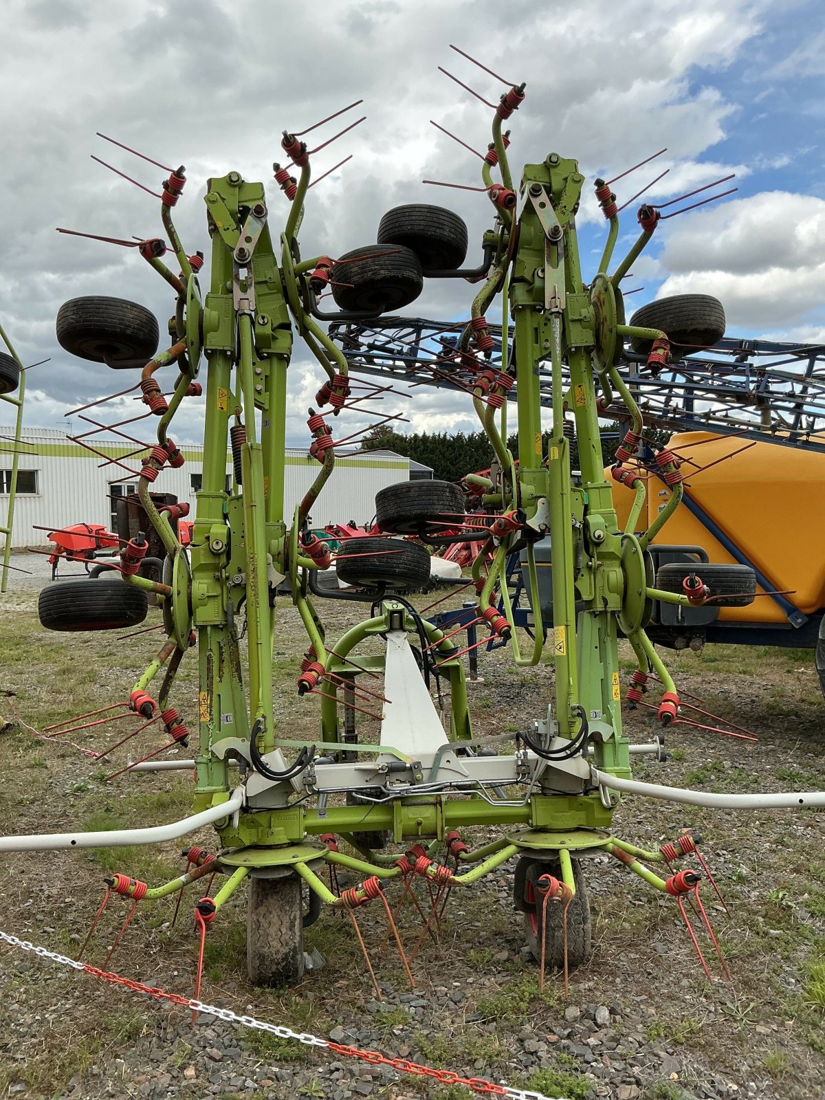 Kreiselheuer typu CLAAS VOLTO 1100, Gebrauchtmaschine v ST CLEMENT DE LA PLACE (Obrázek 4)