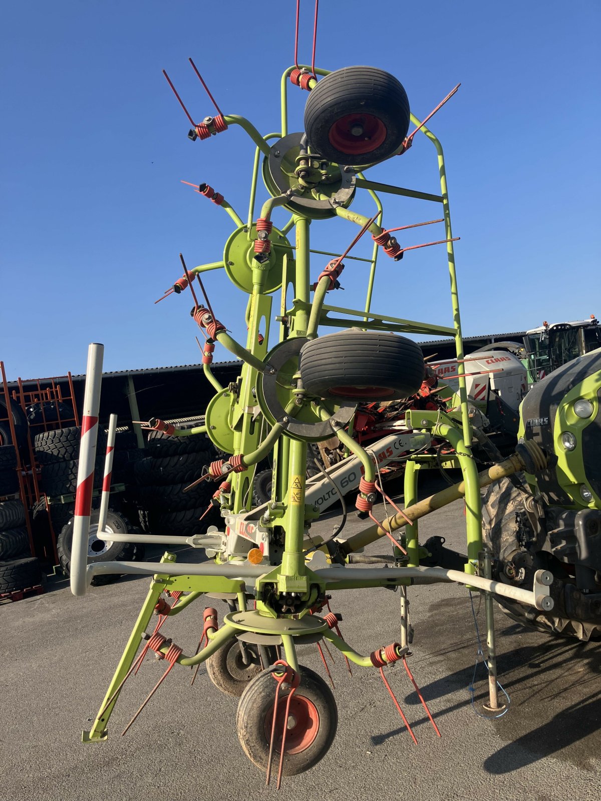 Kreiselheuer typu CLAAS VOLTO 60, Gebrauchtmaschine v BLENDECQUES (Obrázek 4)