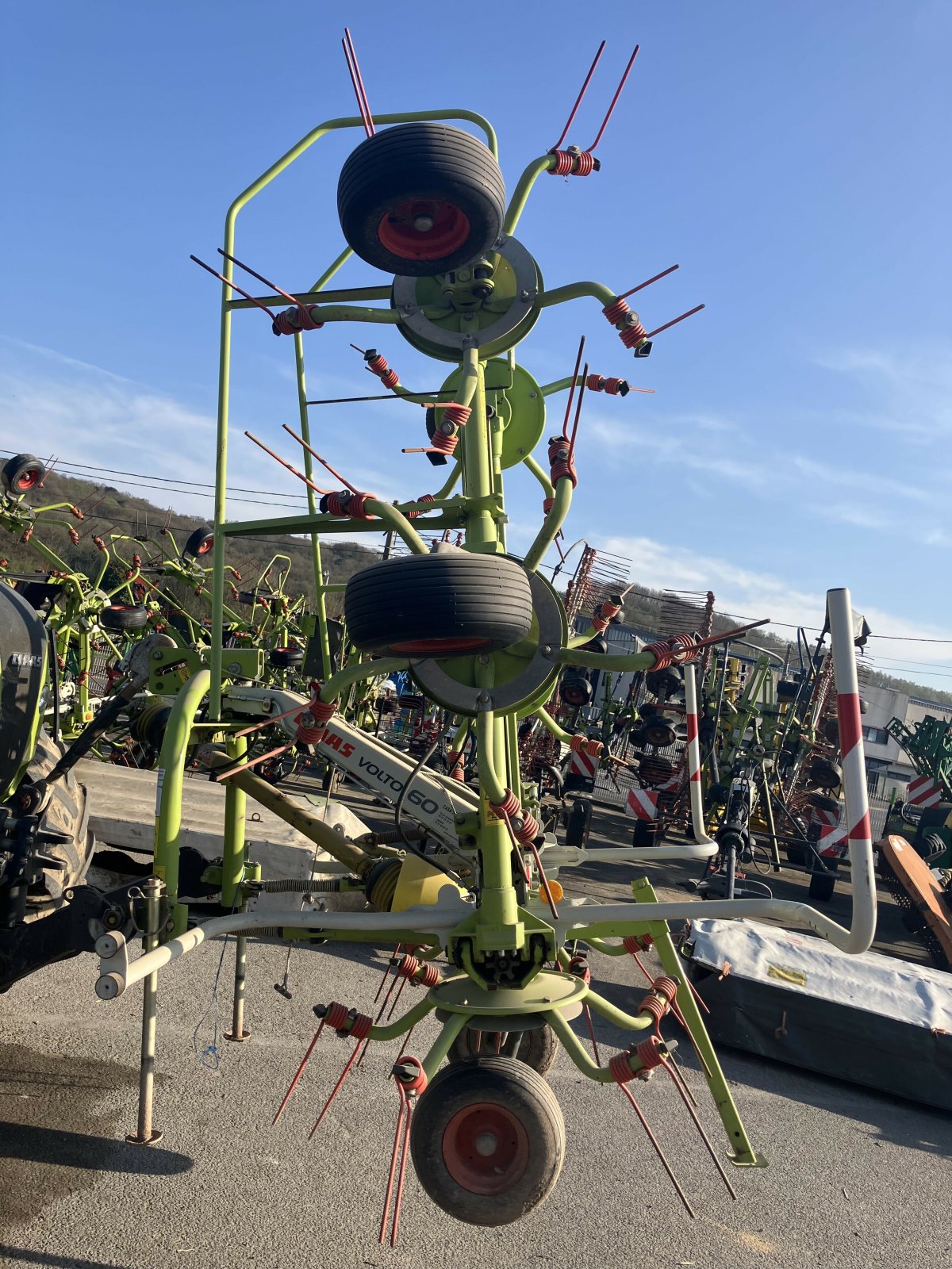 Kreiselheuer typu CLAAS VOLTO 60, Gebrauchtmaschine v BLENDECQUES (Obrázek 3)