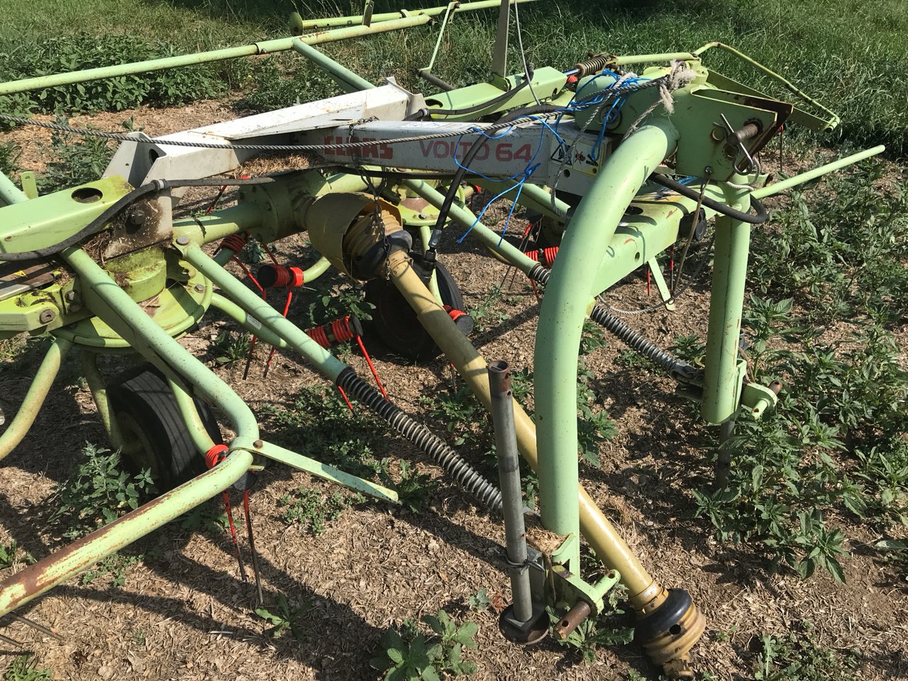 Kreiselheuer tip CLAAS VOLTO 64, Gebrauchtmaschine in MORLHON LE HAUT (Poză 4)