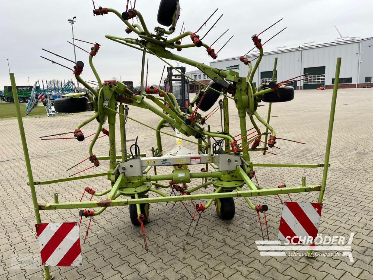 Kreiselheuer des Typs CLAAS VOLTO 740 H, Gebrauchtmaschine in Scharrel (Bild 4)