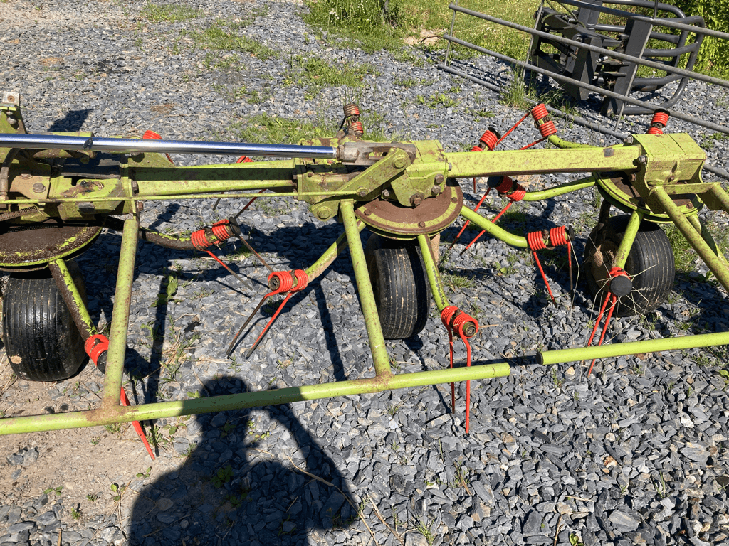 Kreiselheuer des Typs CLAAS VOLTO 870, Gebrauchtmaschine in ISIGNY-LE-BUAT (Bild 7)