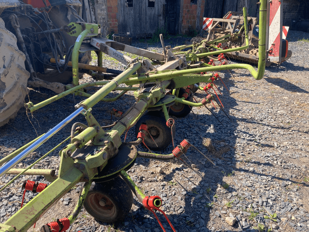 Kreiselheuer des Typs CLAAS VOLTO 870, Gebrauchtmaschine in ISIGNY-LE-BUAT (Bild 2)