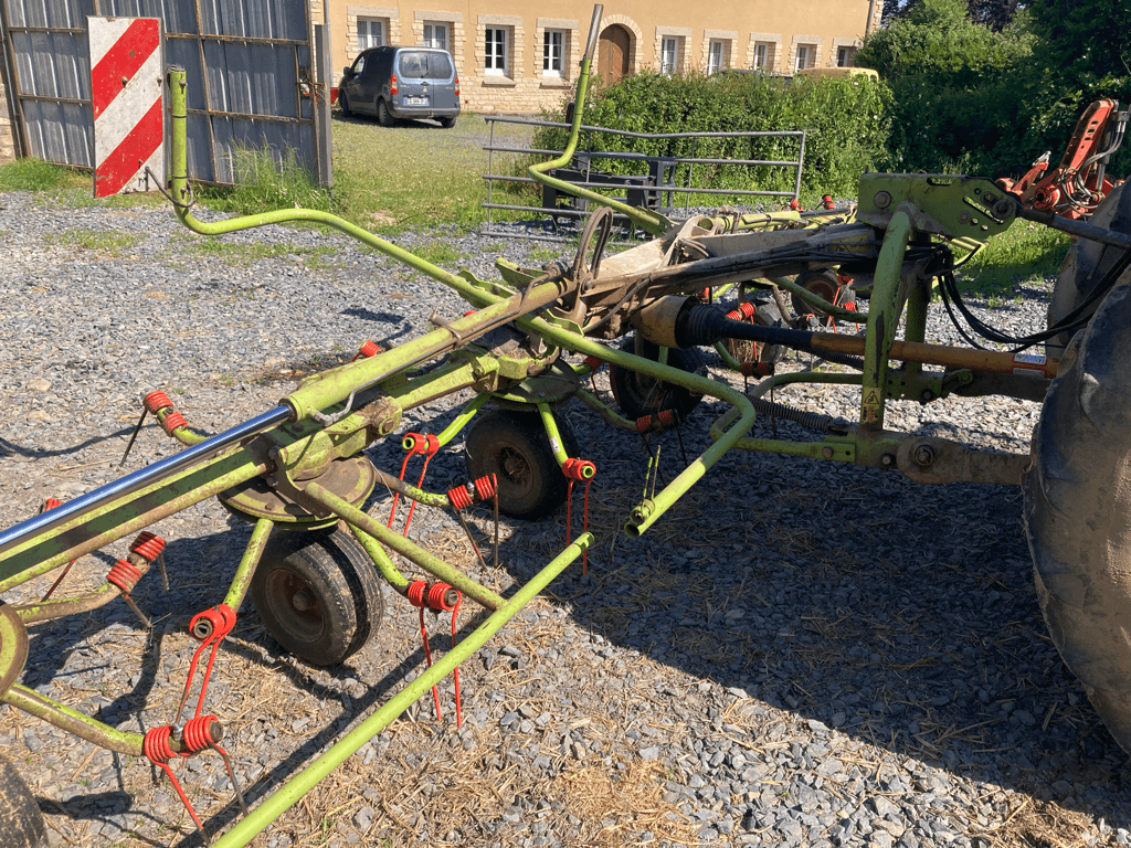 Kreiselheuer des Typs CLAAS VOLTO 870, Gebrauchtmaschine in ISIGNY-LE-BUAT (Bild 6)