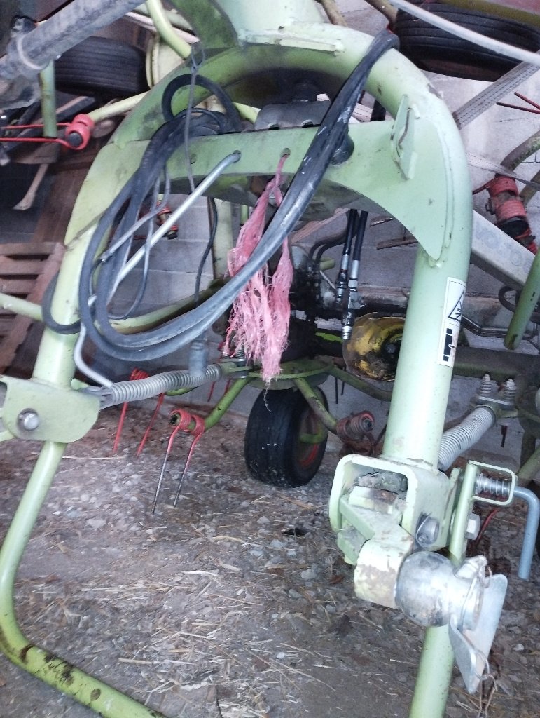 Kreiselheuer des Typs CLAAS Volto 870, Gebrauchtmaschine in Calmont (Bild 2)