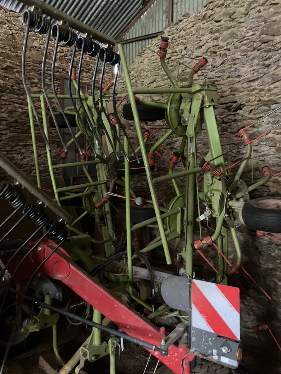 Kreiselheuer of the type CLAAS VOLTO 870, Gebrauchtmaschine in MORLHON LE HAUT (Picture 3)