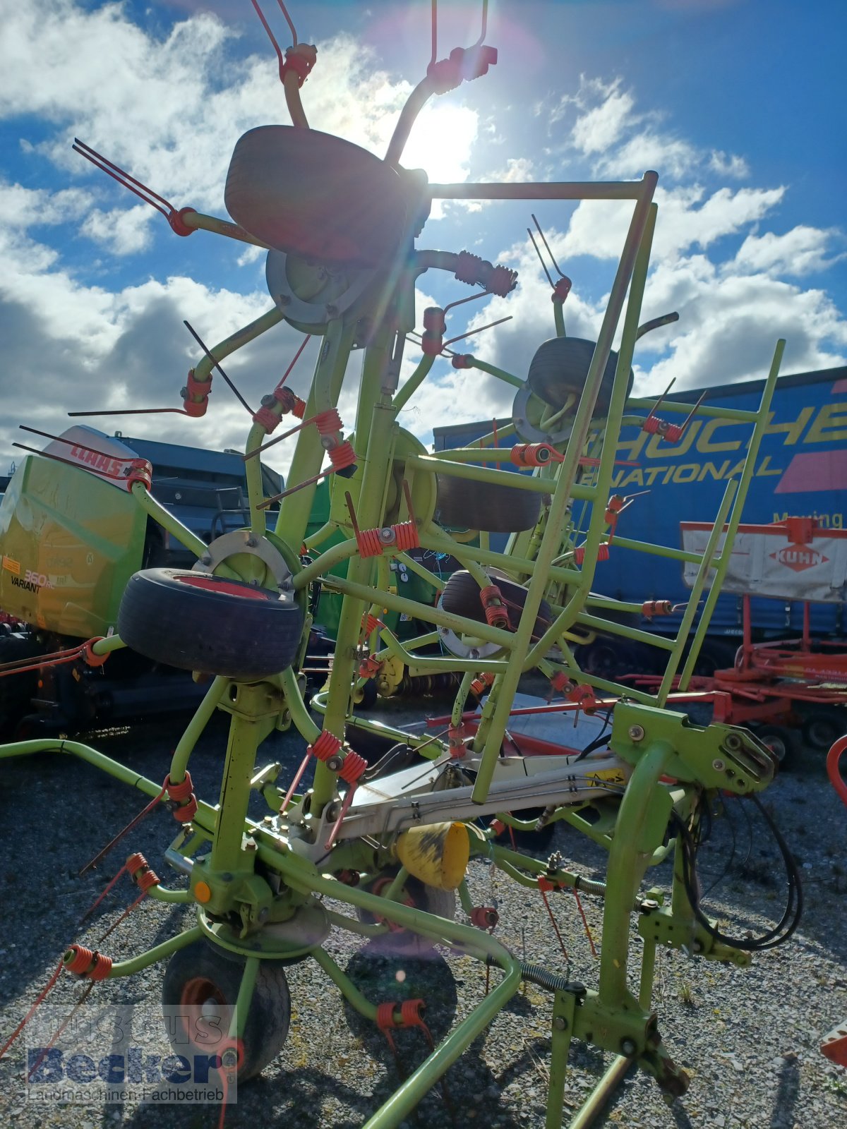 Kreiselheuer des Typs CLAAS Volto 870, Gebrauchtmaschine in Weimar-Niederwalgern (Bild 4)