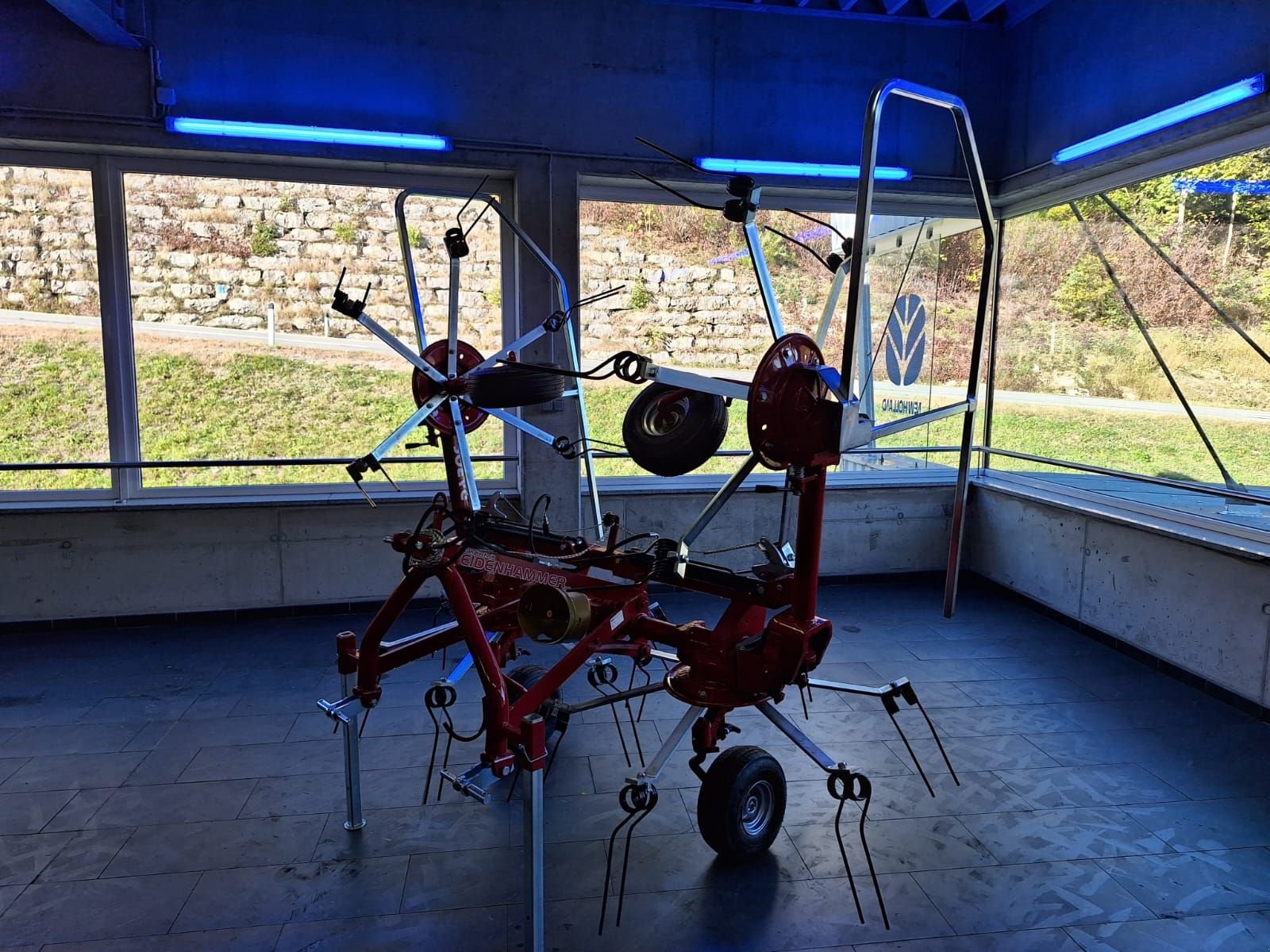 Kreiselheuer des Typs DAROS GIM 460 HY, Neumaschine in Burgkirchen (Bild 2)