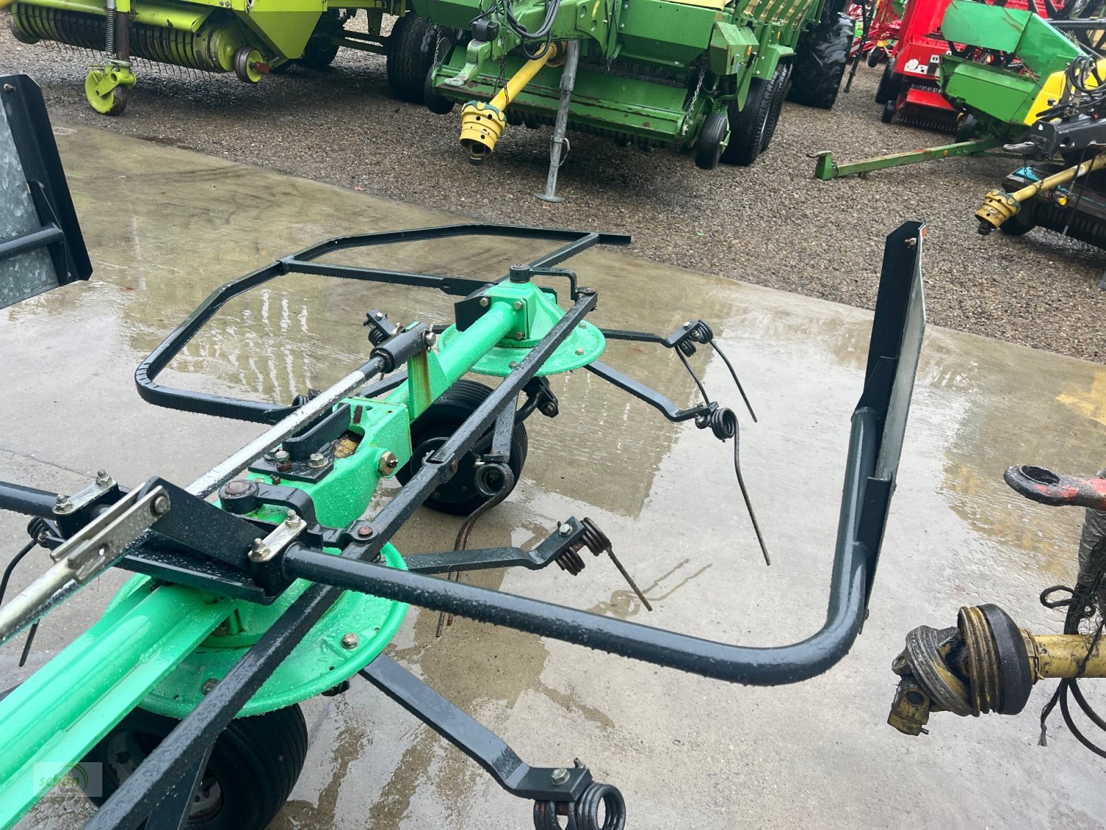 Kreiselheuer tipa Deutz-Fahr KH 3.68 - ein 6-er Kreiselheuer in einem sehr guten Zustand, Gebrauchtmaschine u Burgrieden (Slika 10)