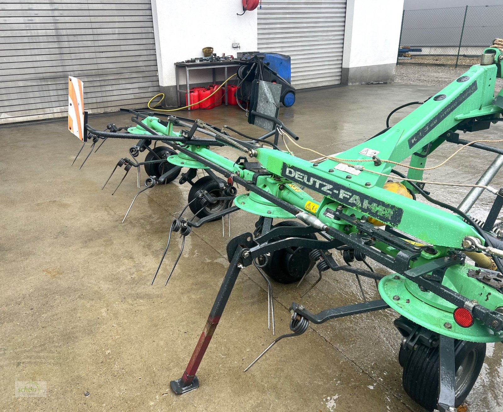 Kreiselheuer tipa Deutz-Fahr KH 3.68 - ein 6-er Kreiselheuer in einem sehr guten Zustand, Gebrauchtmaschine u Burgrieden (Slika 13)